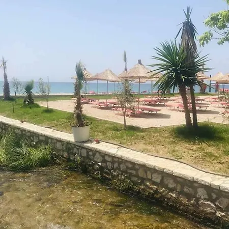 Buneci Beach Hotel Lukovë