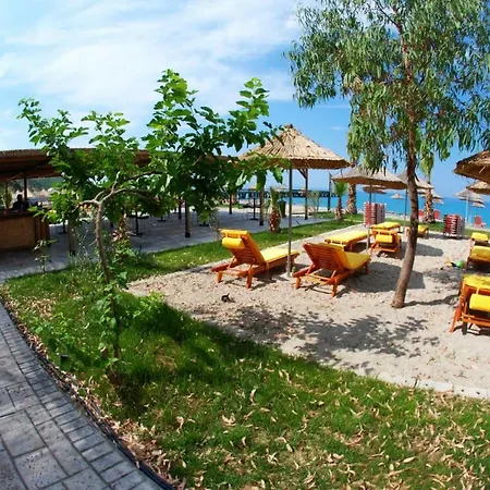 Buneci Beach Hotel